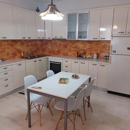 Ninemia Apartment Vlikhón